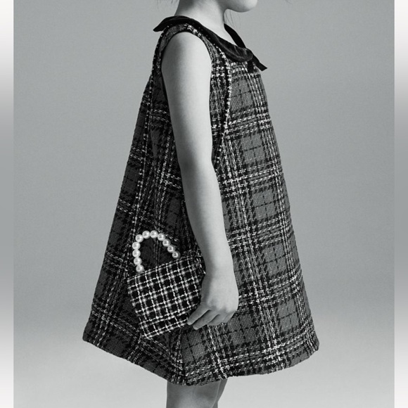 Tweed Style Dress with Peter Pan Neck - Picture 4 of 4